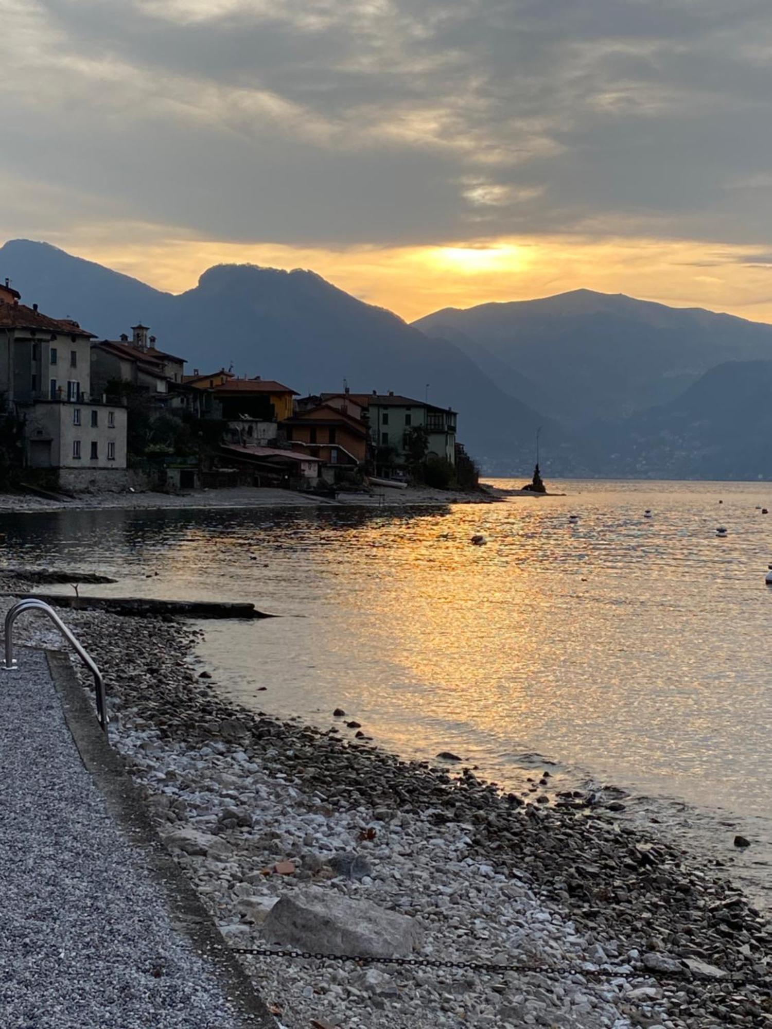Lake House Near Bellagio Villa Lezzeno Bagian luar foto